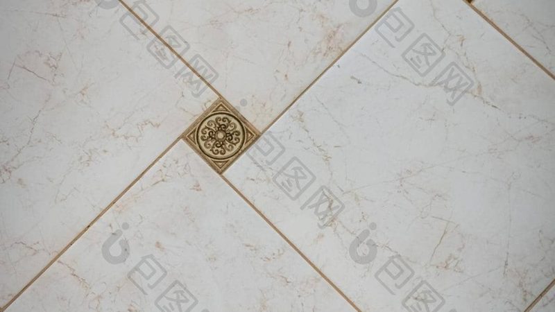 现代简约空间，如何用暖色调地砖打造温馨氛围？**